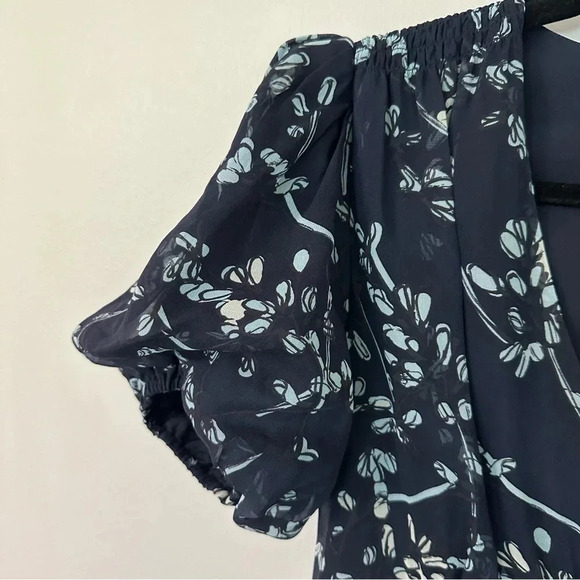 Club Monaco Women’s Silk V-Neck Puff Sleeve Navy Multi V Neck Dress Size 6 NWT - Picture 5 of 11